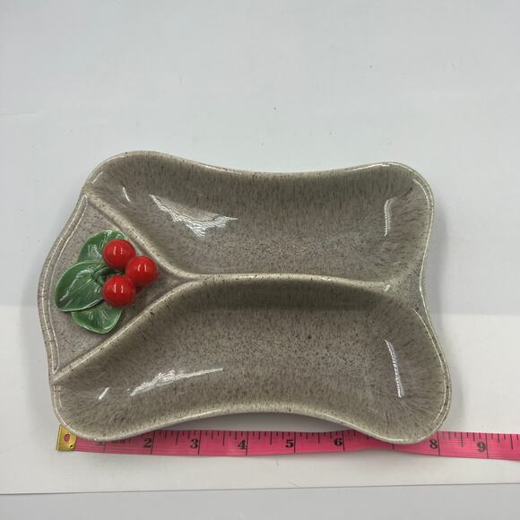 Vintage Speckled Stoneware Pottery Divided Serving Dish Holly Berry MCM Holiday - Picture 3 of 7